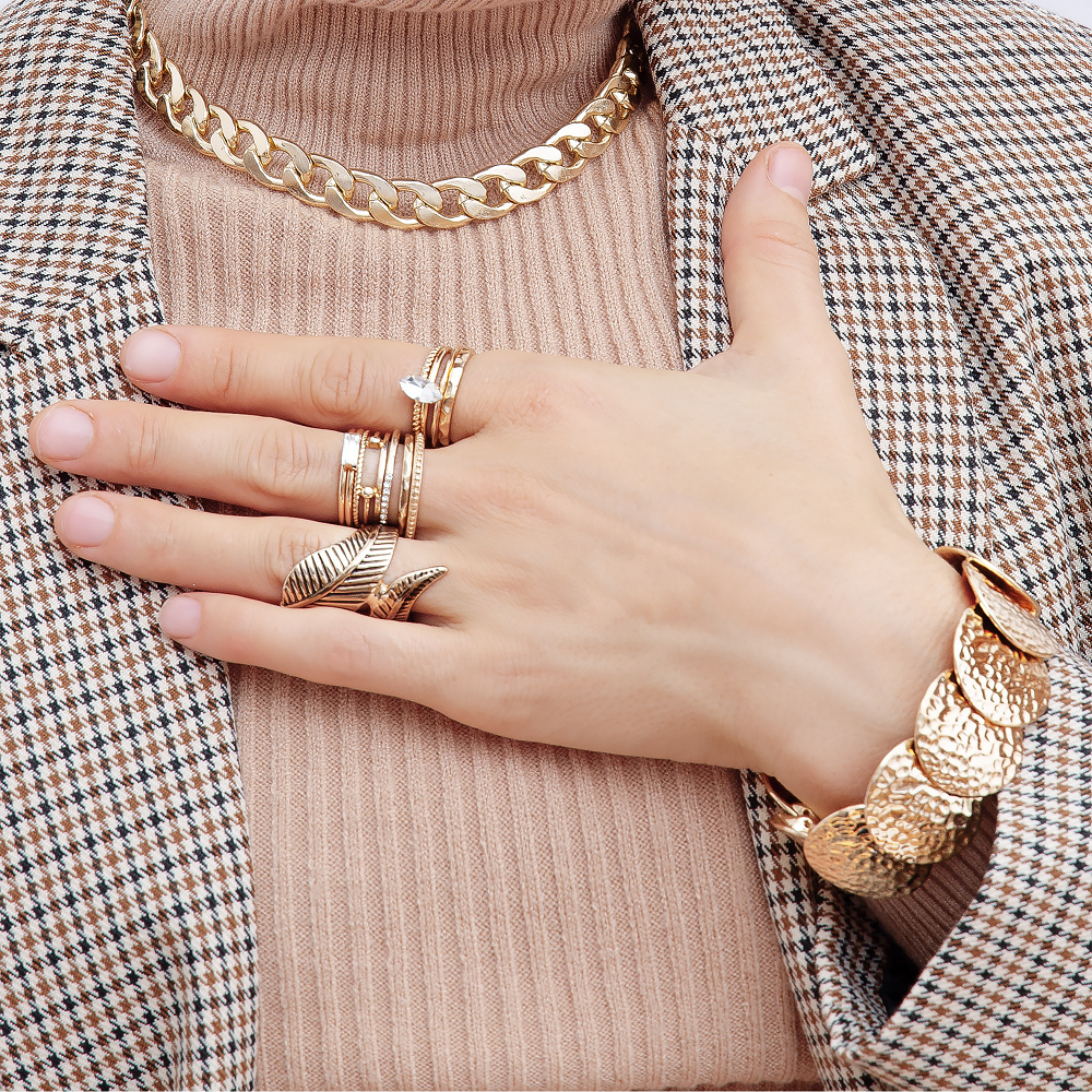 Jewellery retouching